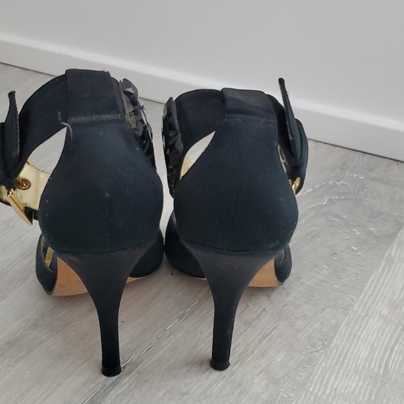 BCBG - Picture 2 of 3